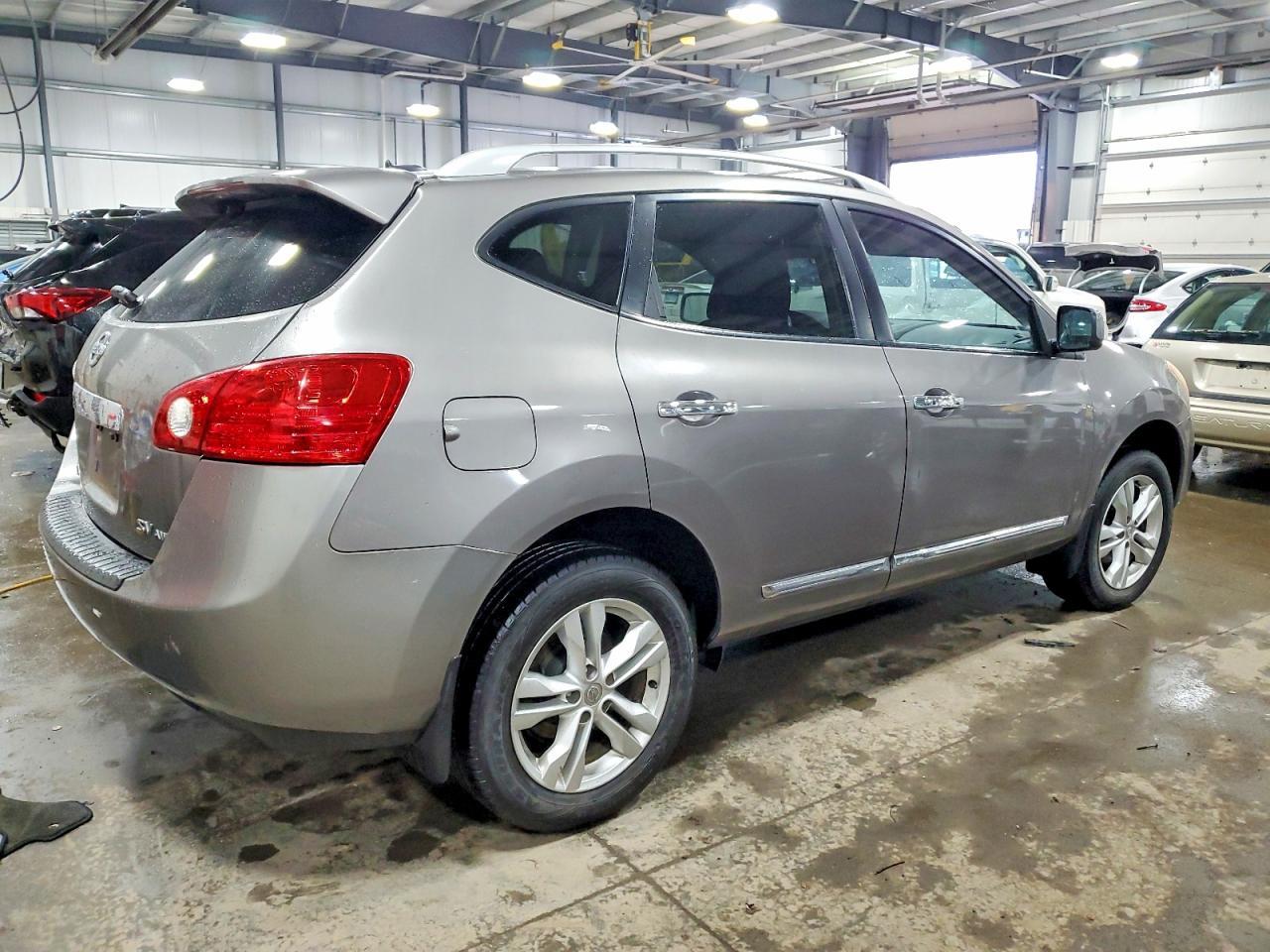 2012 Nissan Rogue s