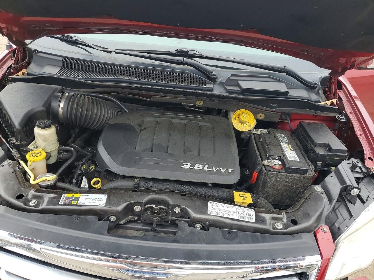 2013 Chrysler Town & Country Touring l