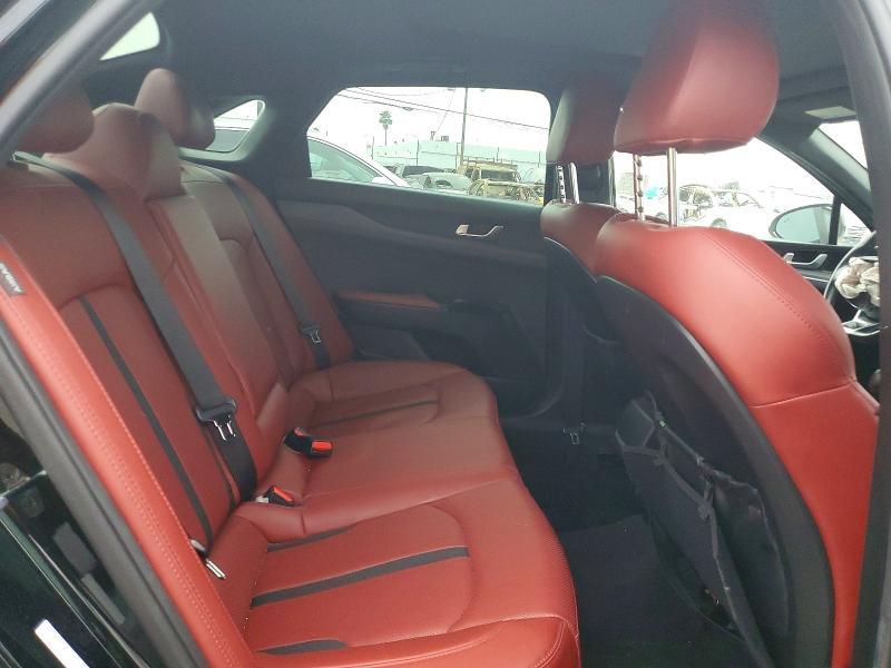 2022 KIA K5 gt Line