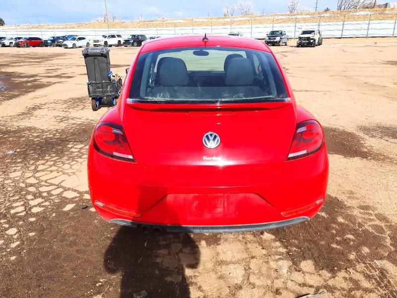 2019 Volkswagen Beetle s