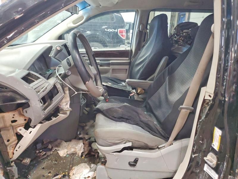 2010 Chrysler Town & Country Touring