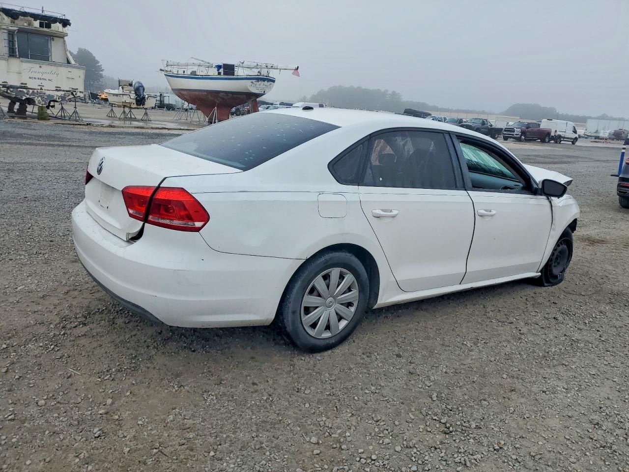 2013 Volkswagen Passat s