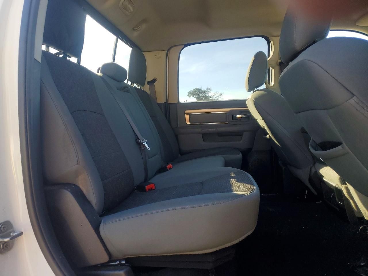 2019 Dodge Ram 1500 Classic slt
