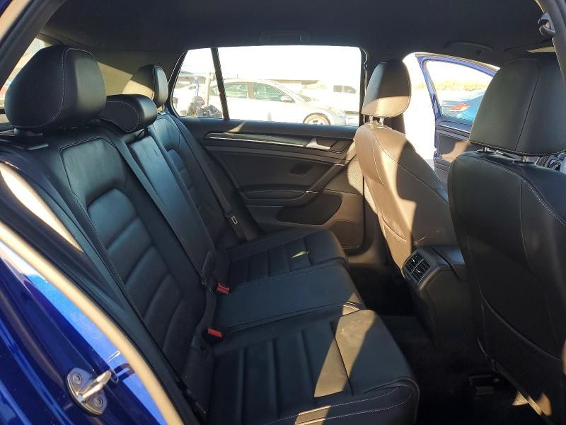 2015 Volkswagen Golf r