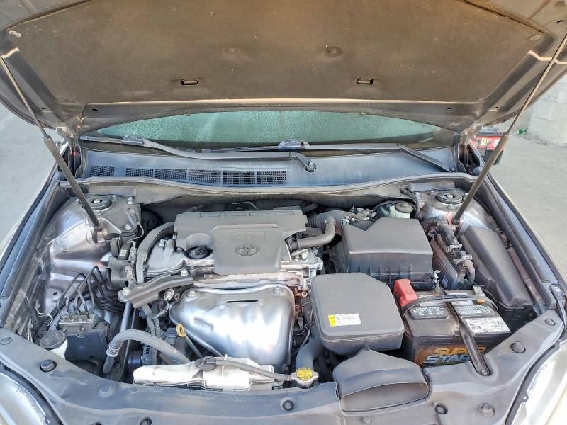 2015 Toyota Camry le