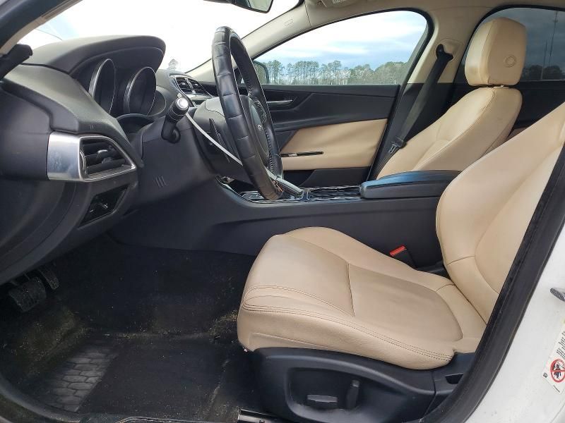 2017 Jaguar Xe Premium