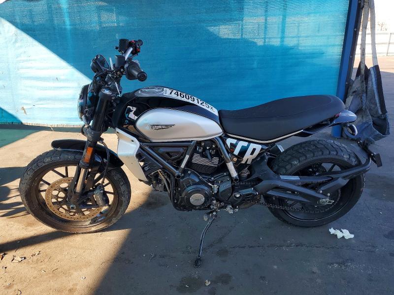 2024 Ducati Scrambler Icon