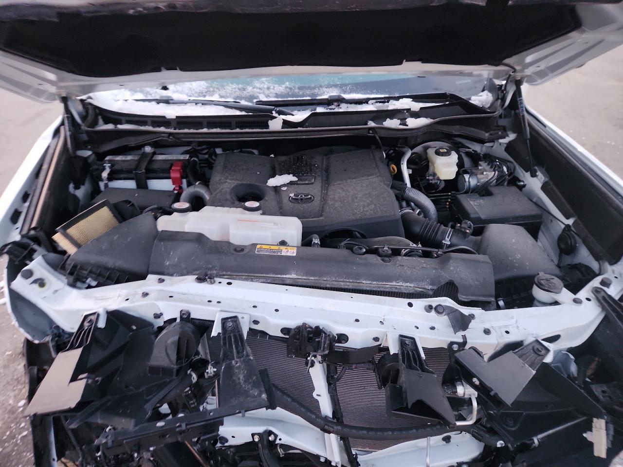 2025 Toyota Tundra Crewmax sr