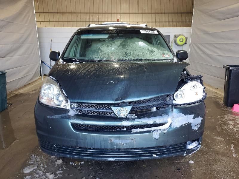 2005 Toyota Sienna ce