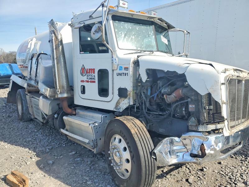 2012 Peterbilt Tractor 2012 Peterbilt 337 Tank Truck