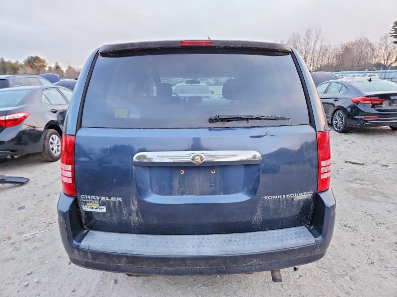 2009 Chrysler Town & Country lx