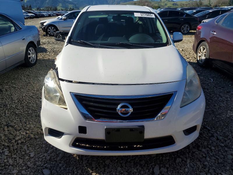 2012 Nissan Versa s