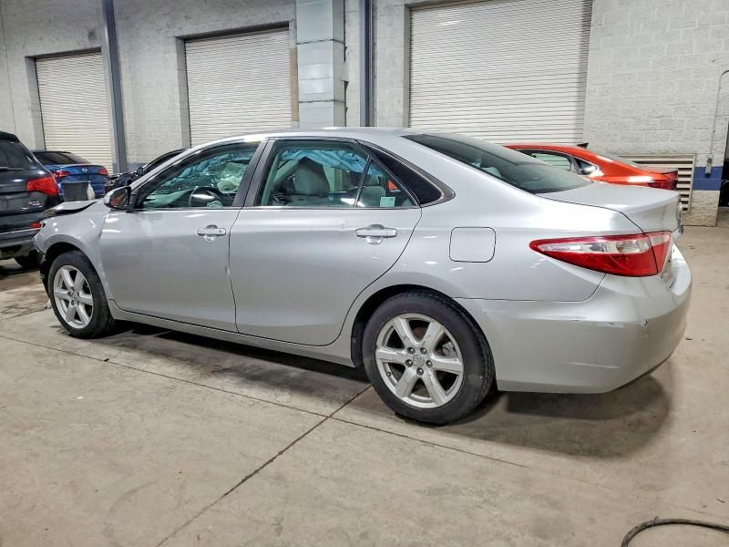 2015 Toyota Camry le