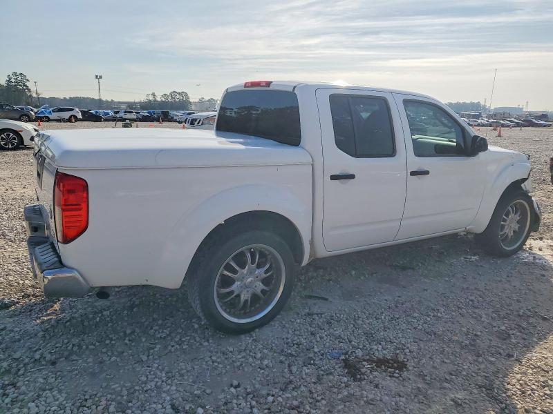 2007 Nissan Frontier Crew cab le