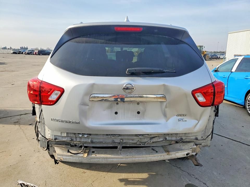2020 Nissan Pathfinder sl