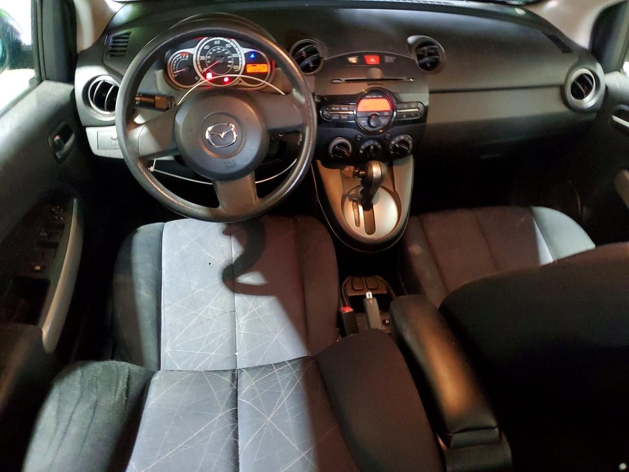 2013 Mazda 2