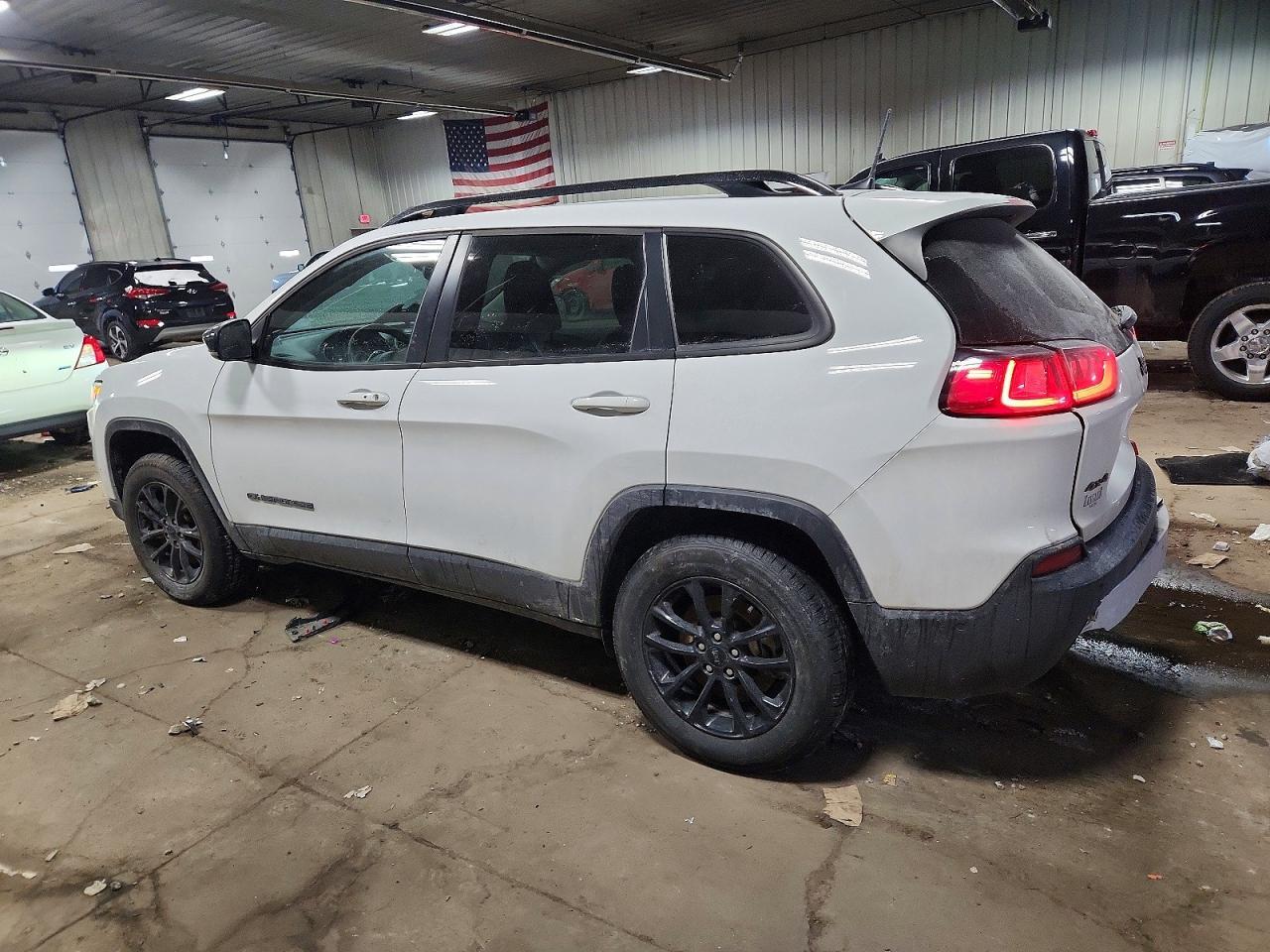 2023 Jeep Cherokee Altitude lux