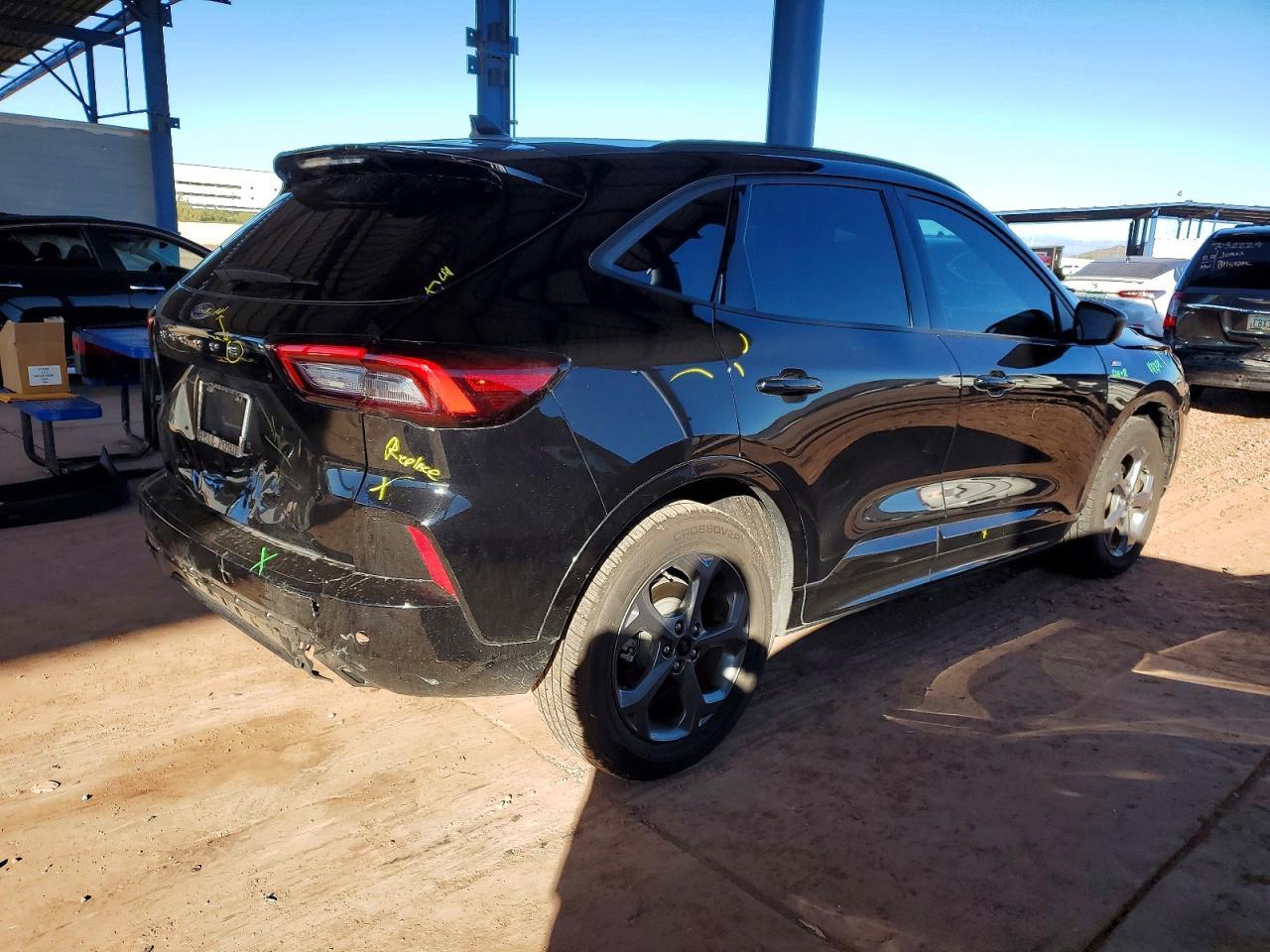 2023 Ford Escape st Line