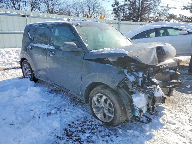2024 KIA Soul lx