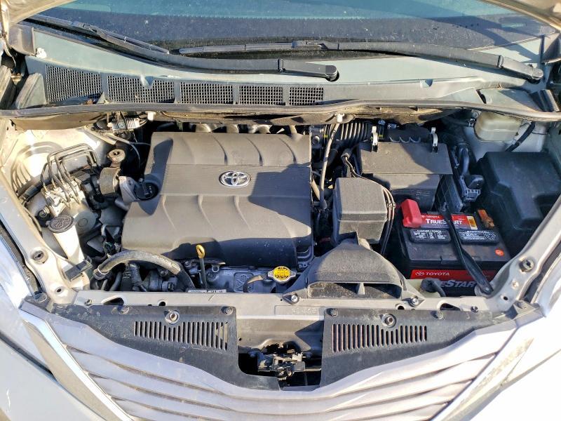 2015 Toyota Sienna xle