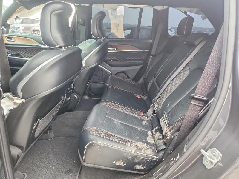 2022 Jeep Grand Cherokee Summit