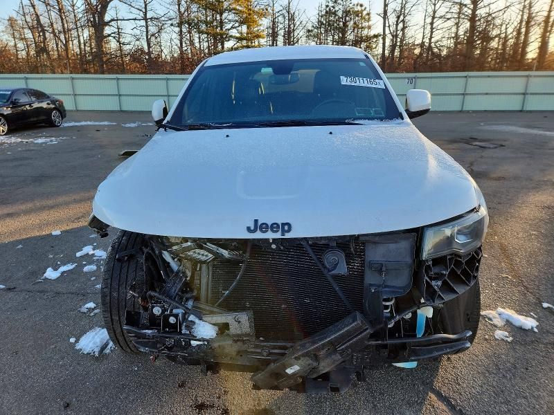 2020 Jeep Grand Cherokee Laredo