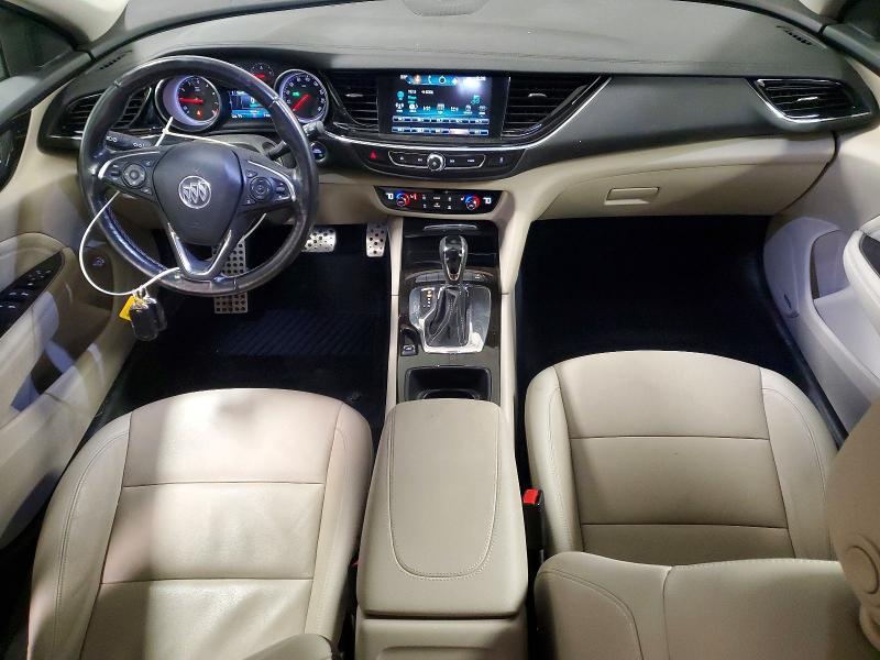 2018 Buick Regal Tourx Essence