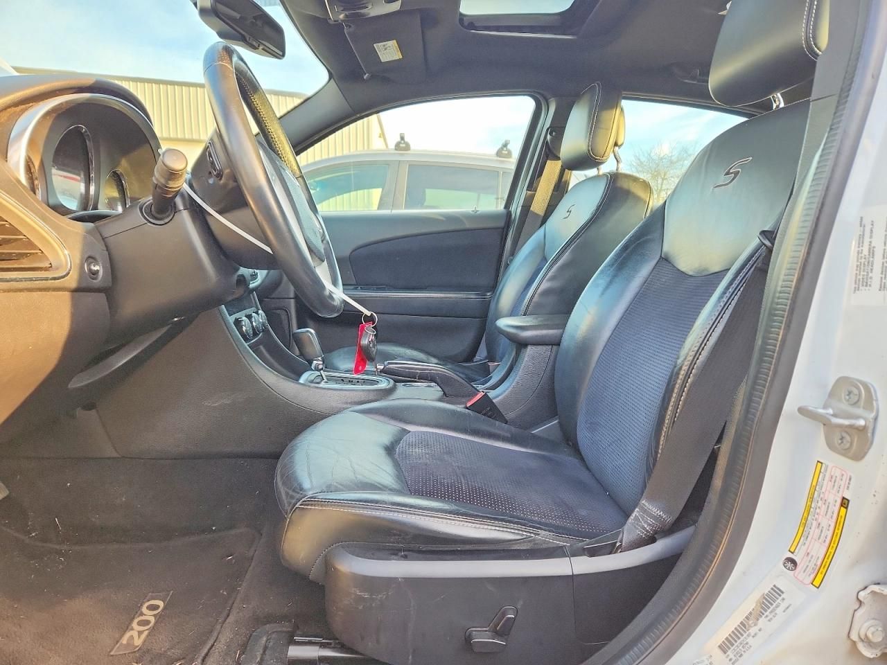 2014 Chrysler 200 Limited