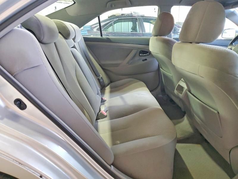 2008 Toyota Camry le