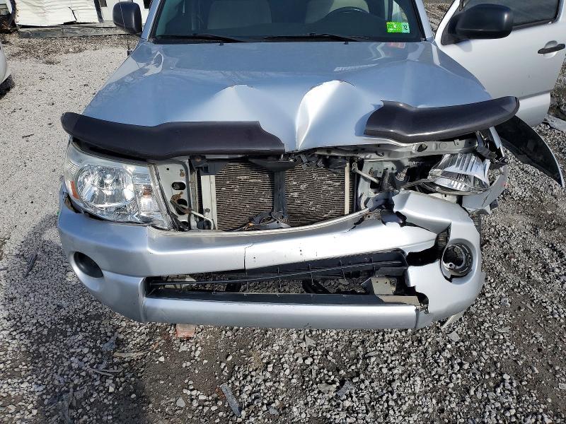 2005 Toyota Tacoma Base