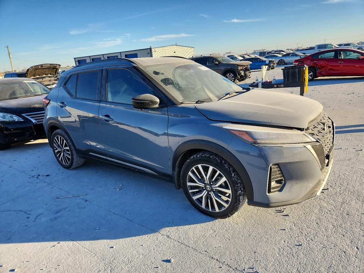 2021 Nissan Kicks sr