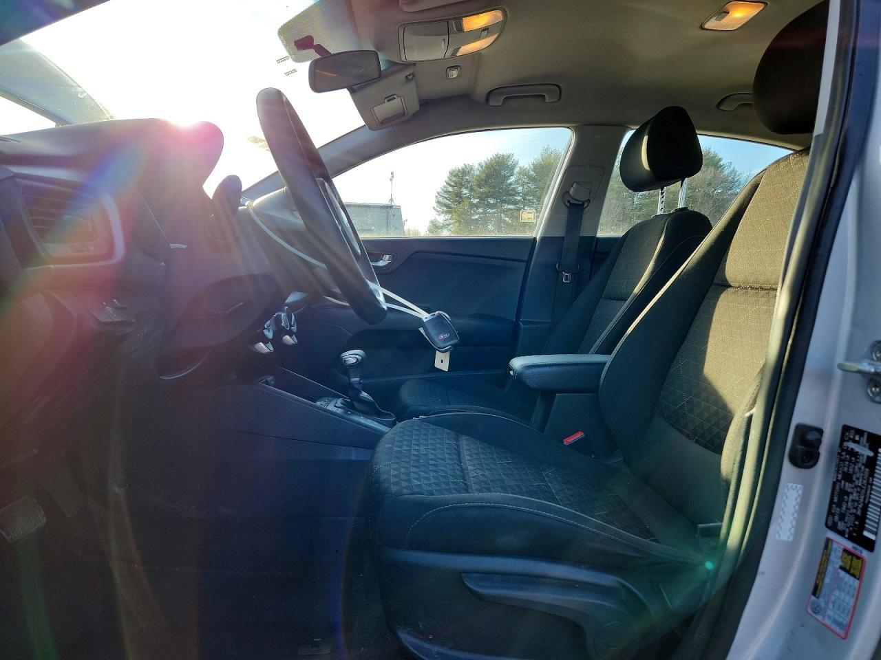 2020 KIA Rio lx