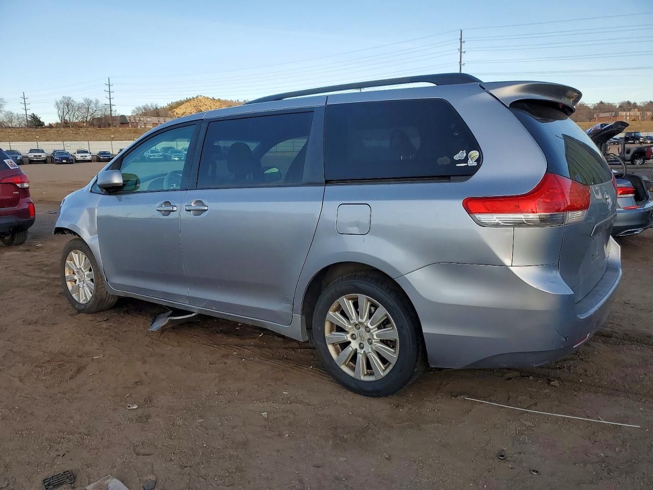 2012 Toyota Sienna le