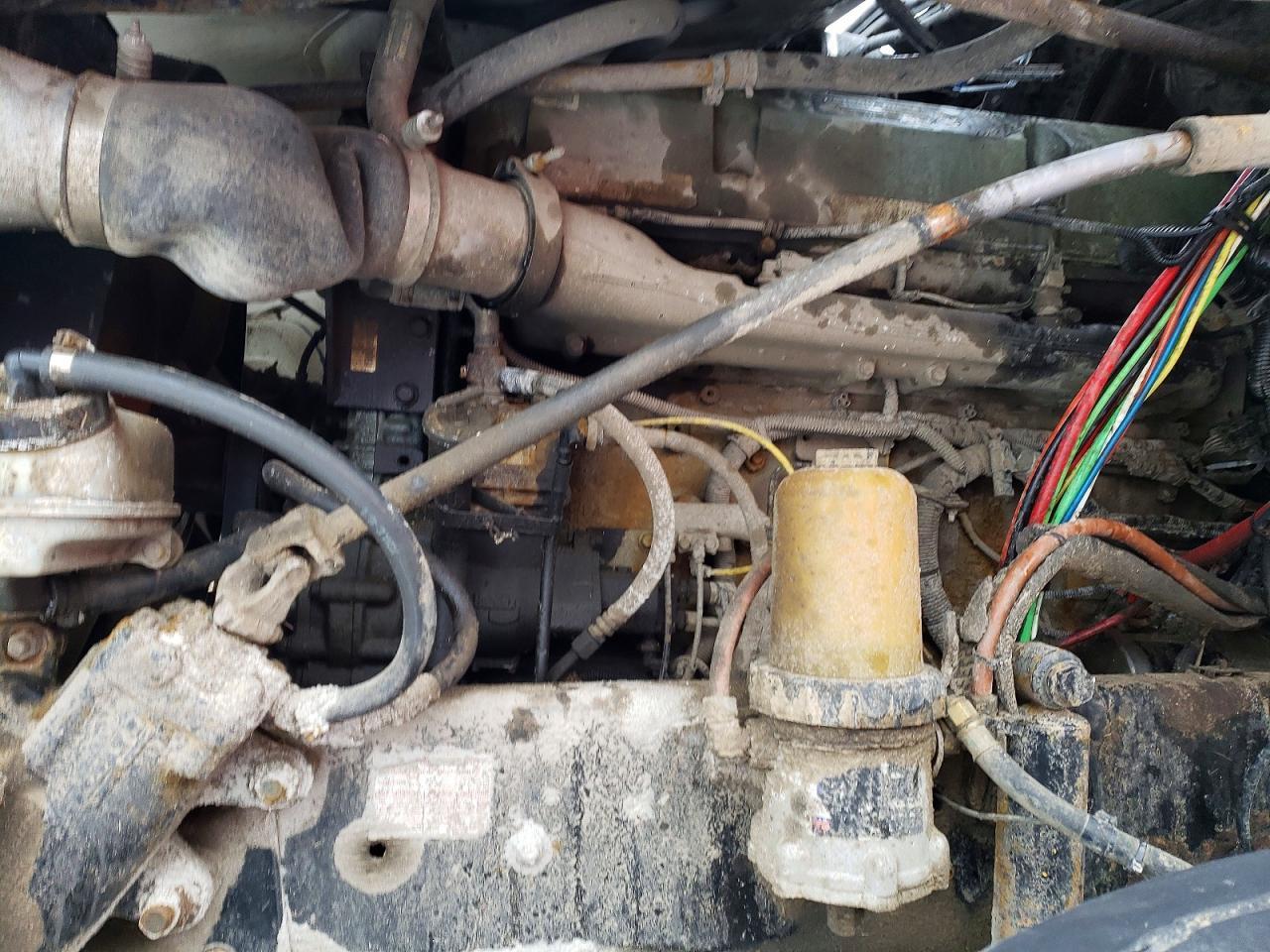 2005 Freightliner Columbia 120 Semi Truck