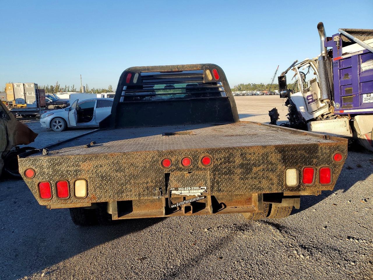 2009 Chevrolet Silverado Truck Cab AND Chassis