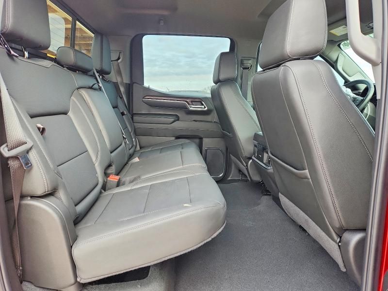 2024 GMC Sierra K1500 slt