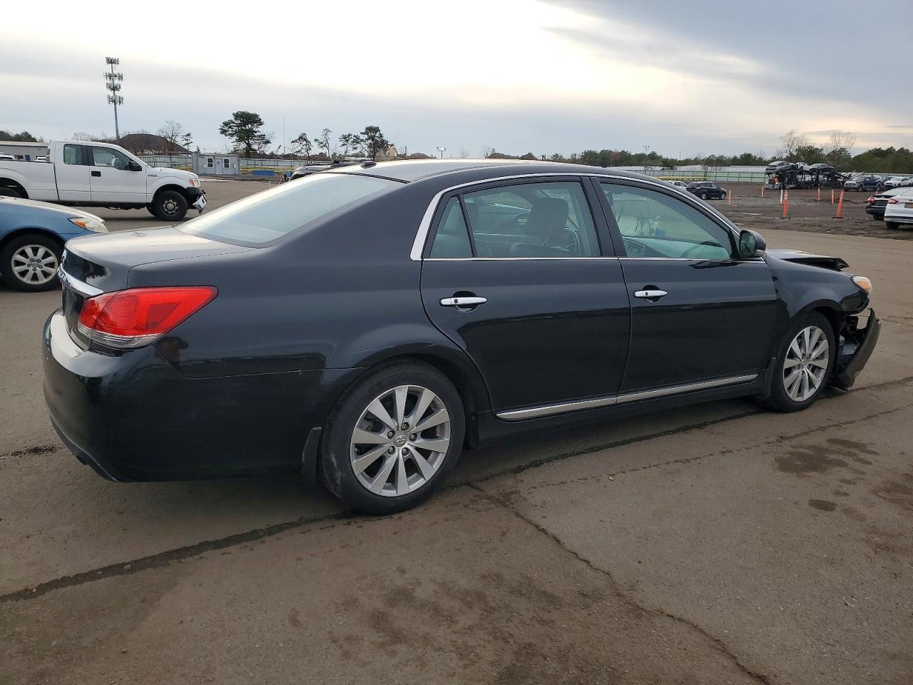 2011 Toyota Avalon Base