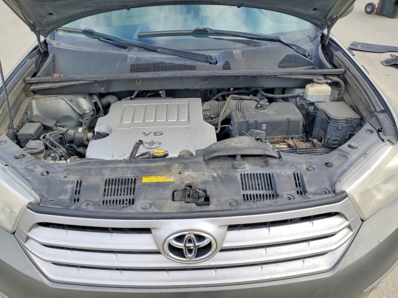 2011 Toyota Highlander Base