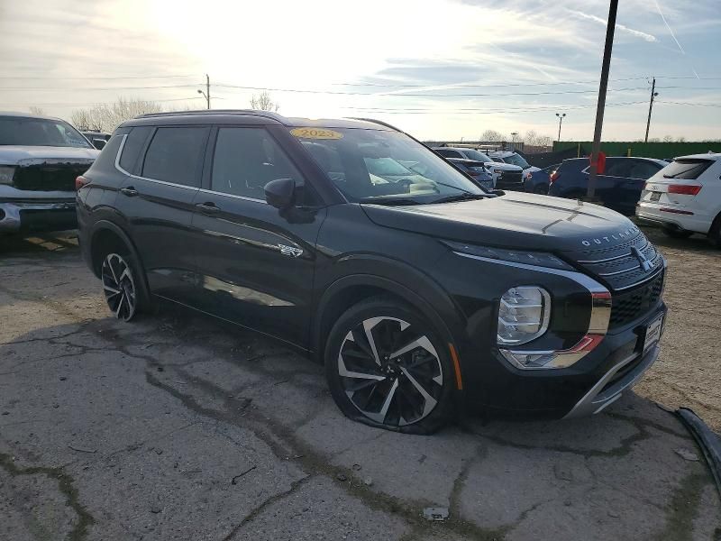 2023 Mitsubishi Outlander sel