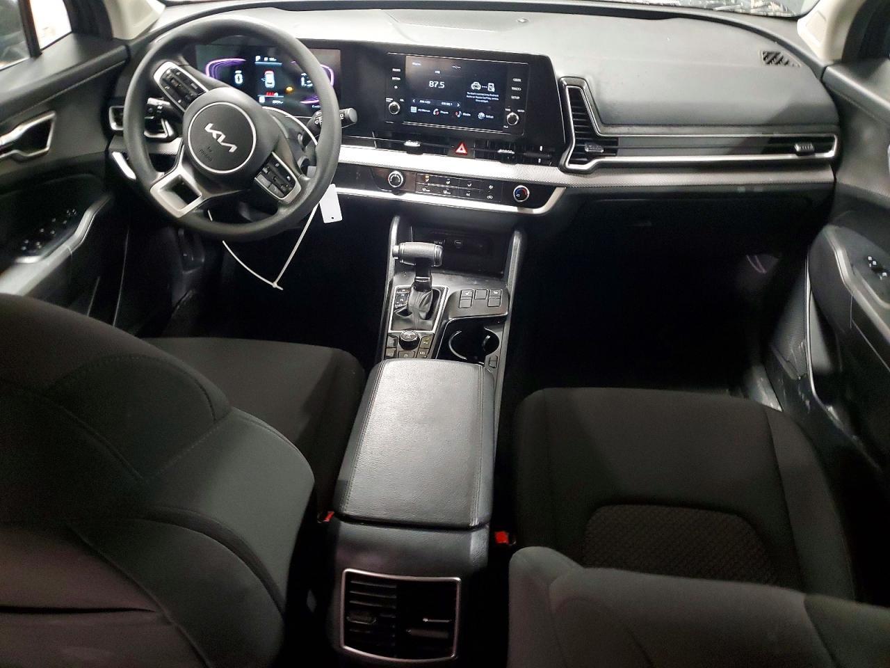 2025 KIA Sportage lx