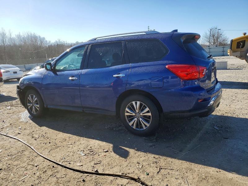 2020 Nissan Pathfinder sv