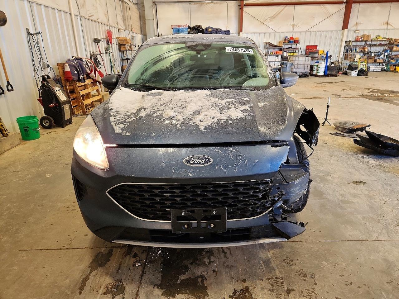 2020 Ford Escape se