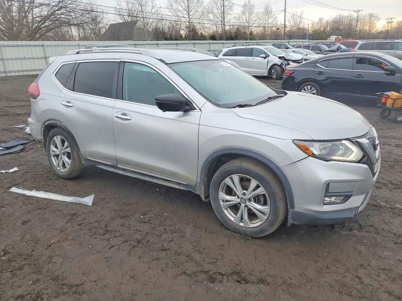 2017 Nissan Rogue sv
