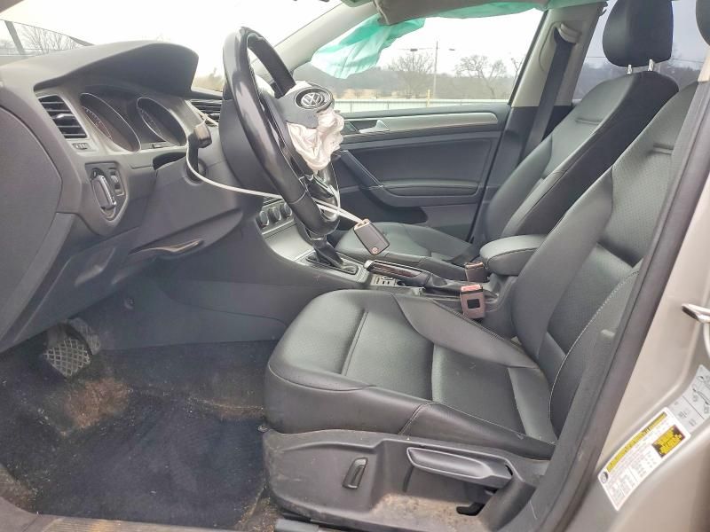 2017 Volkswagen Golf s