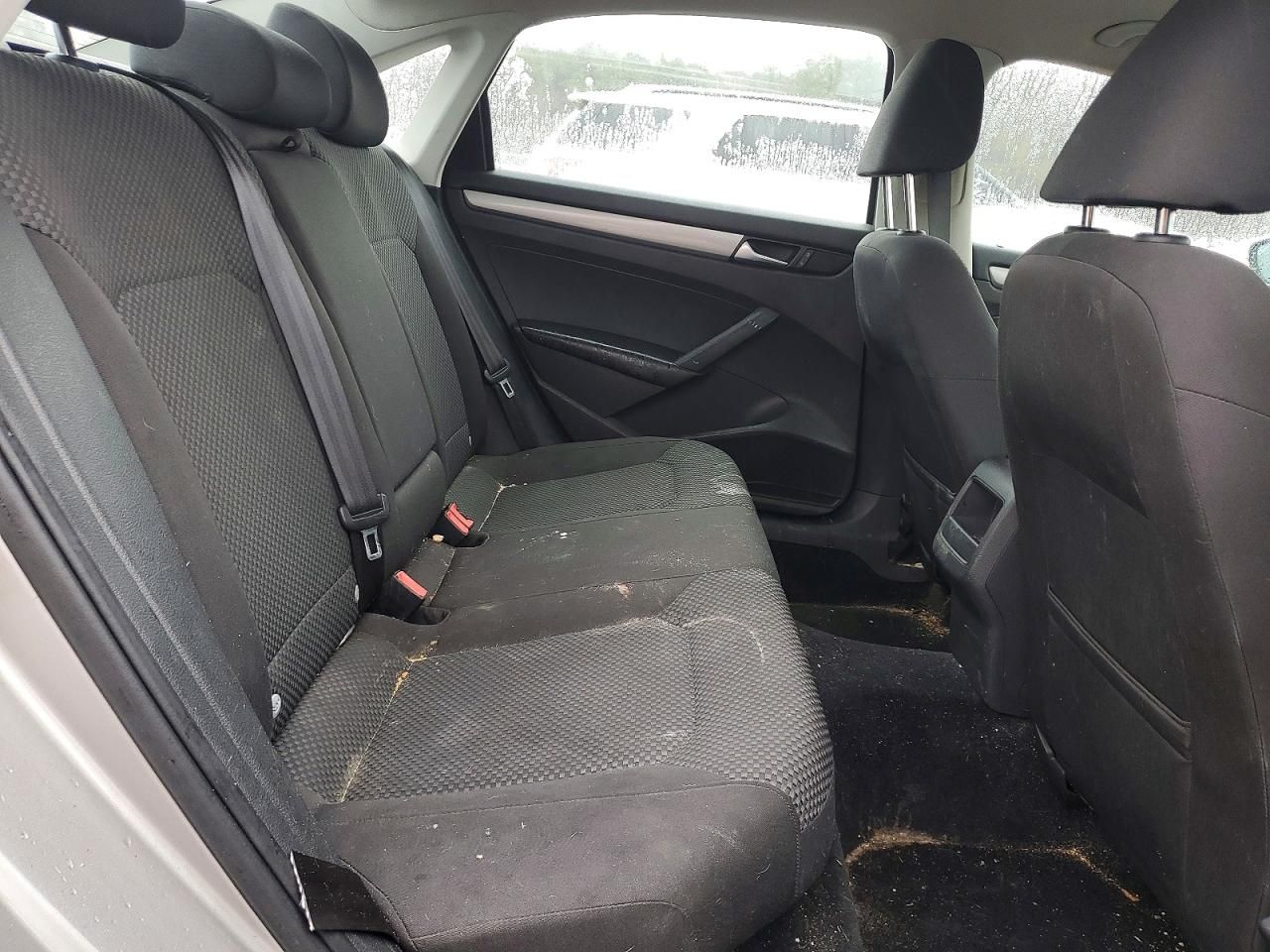 2012 Volkswagen Passat s