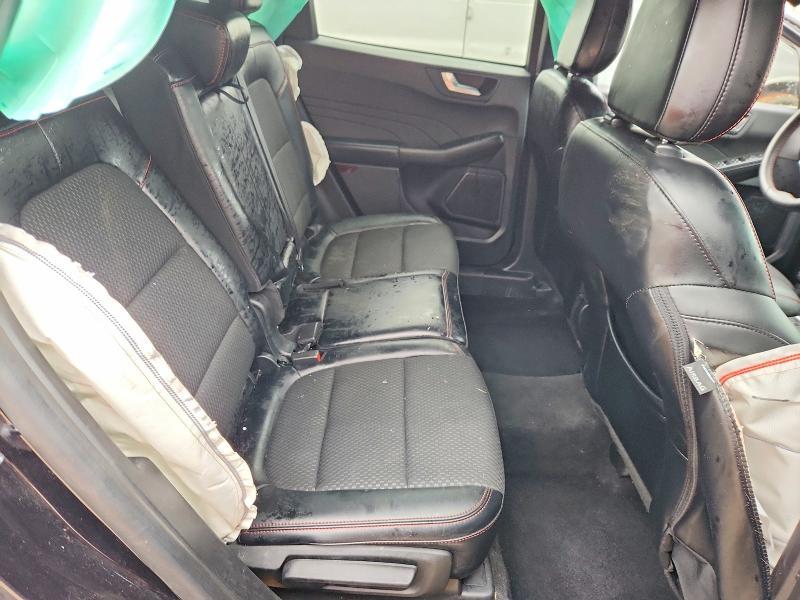 2023 Ford Escape st Line