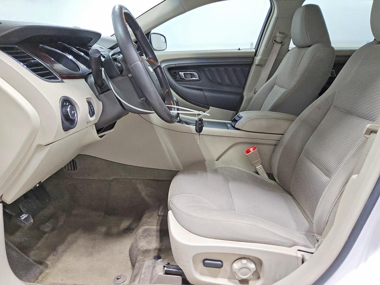 2012 Ford Taurus sel