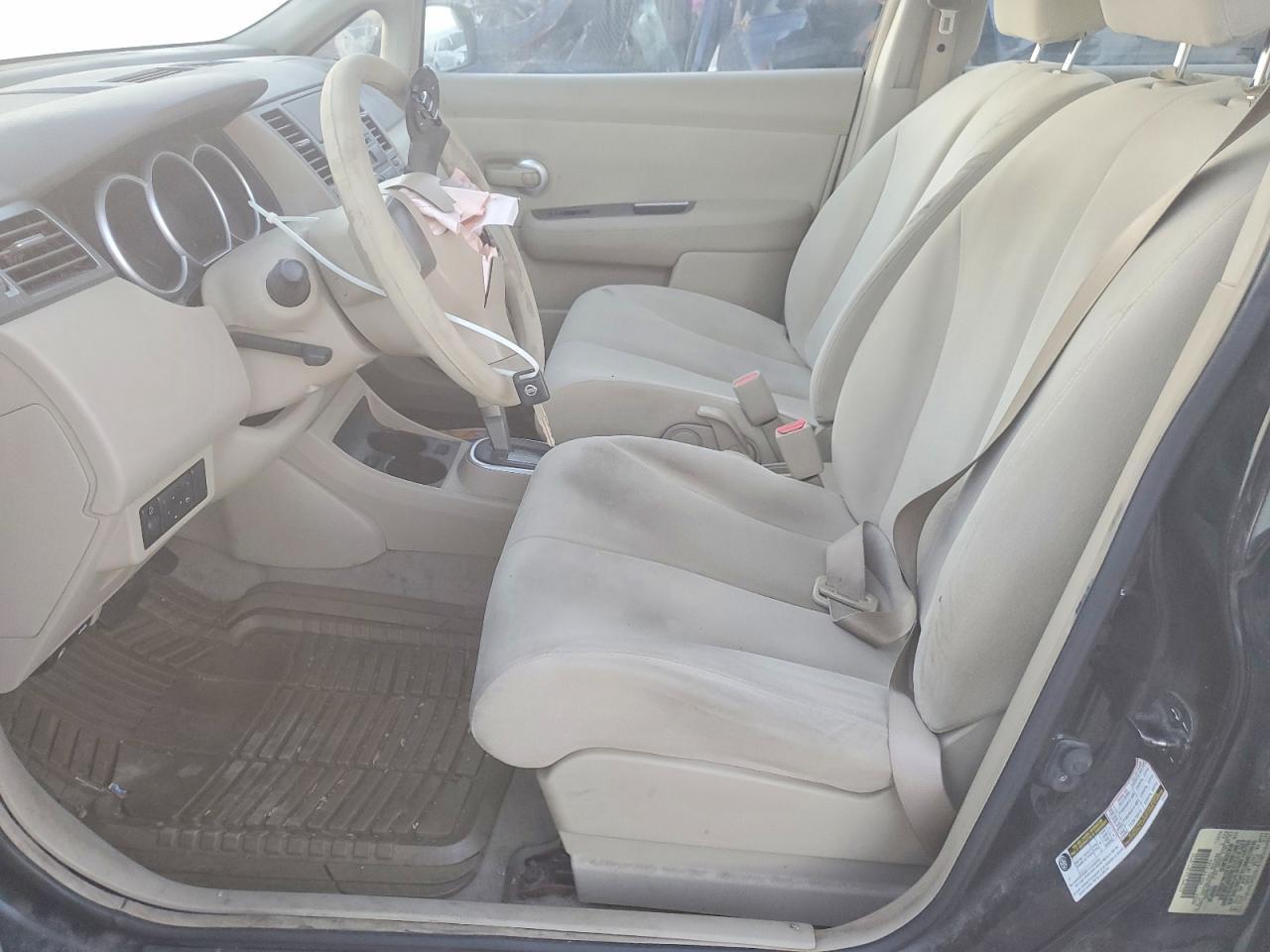 2009 Nissan Versa s