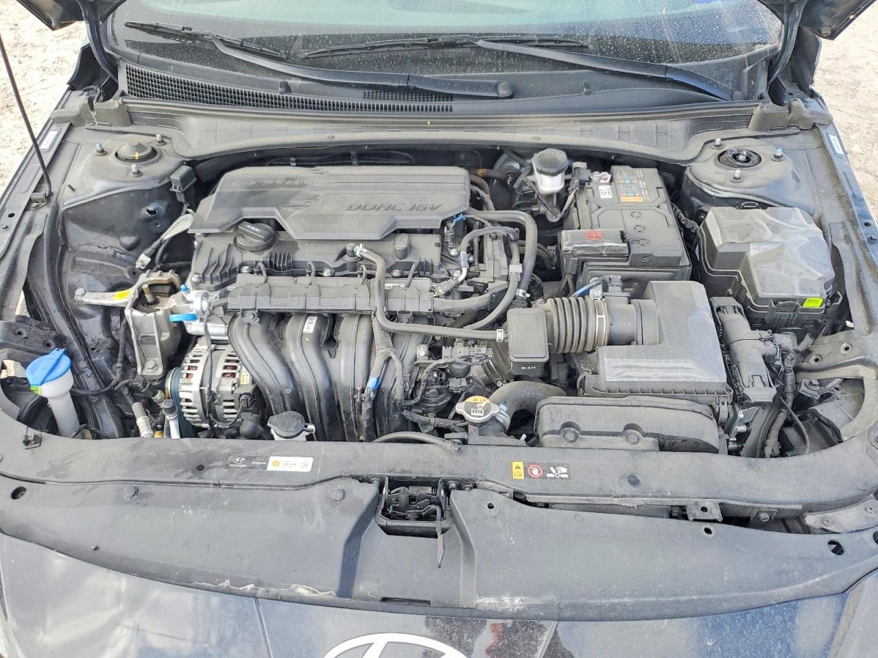2025 Hyundai Elantra se