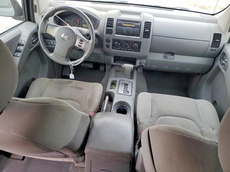 2008 Nissan Frontier Crew cab le